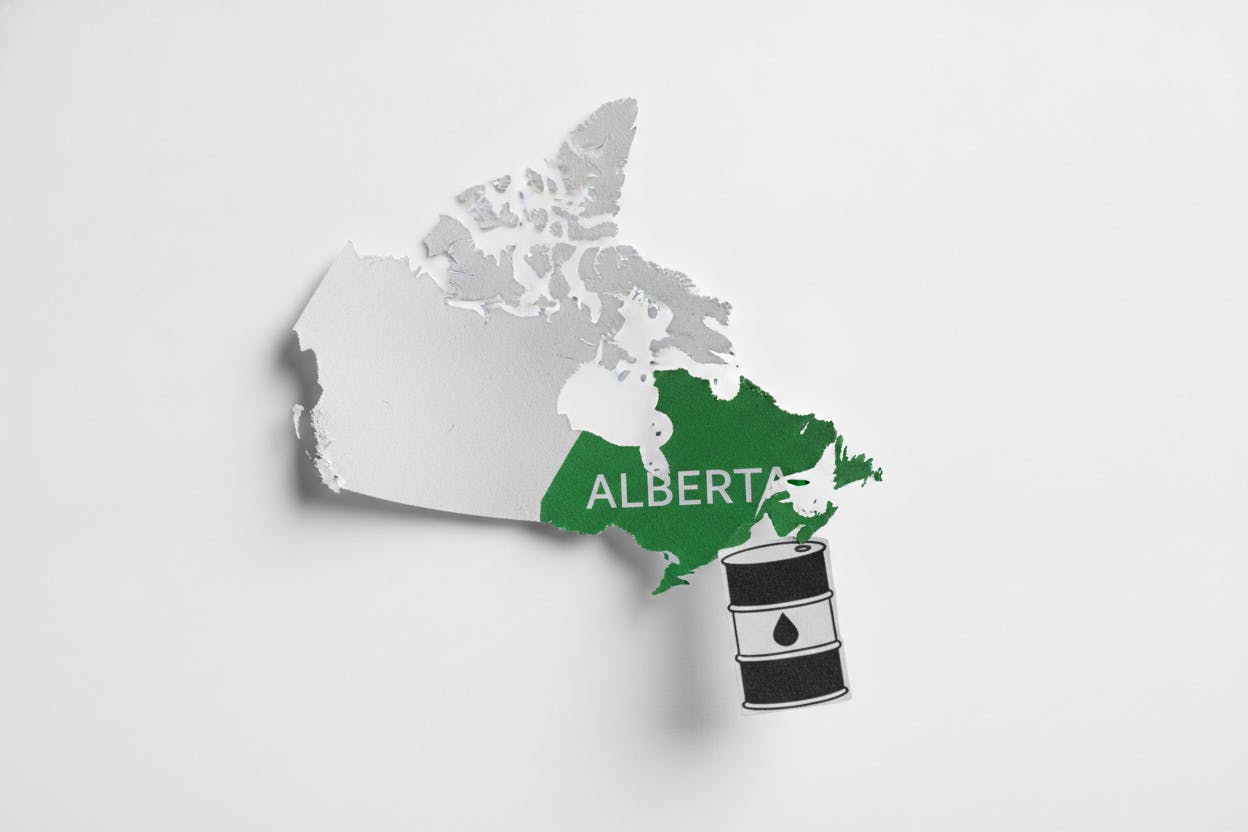 Alberta's oil windfall trims Canada's provincial deficit outlook