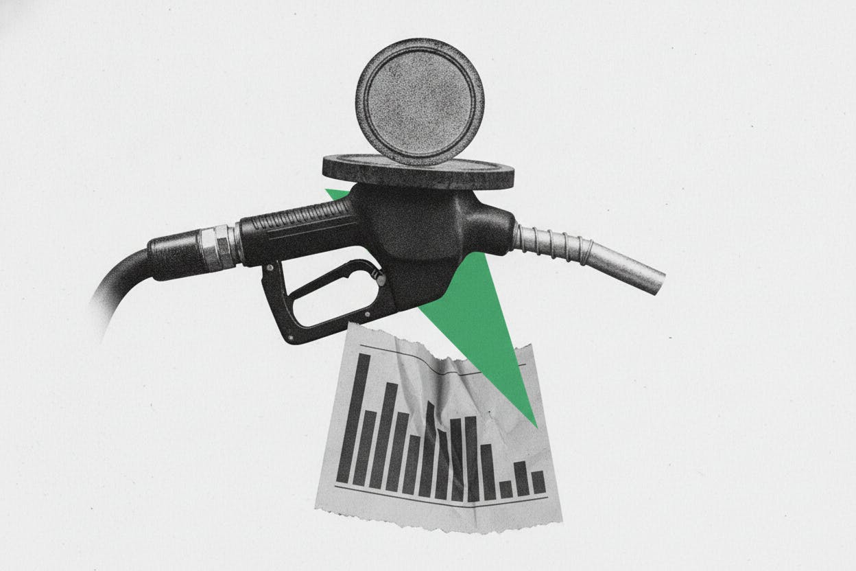 China Orders Biggest Fuel Price Cut in Six Years as Demand Weakens