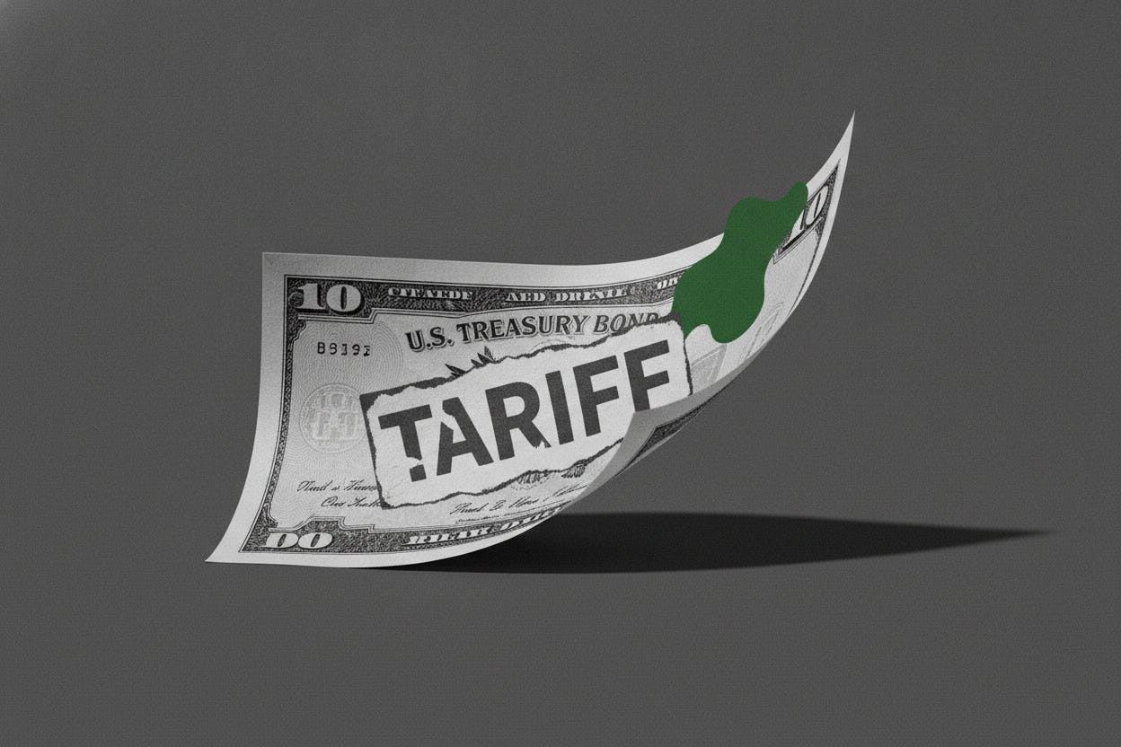 Dollar Holds Firm as Oil Above $100 and Tariffs Fuel Inflation Fears