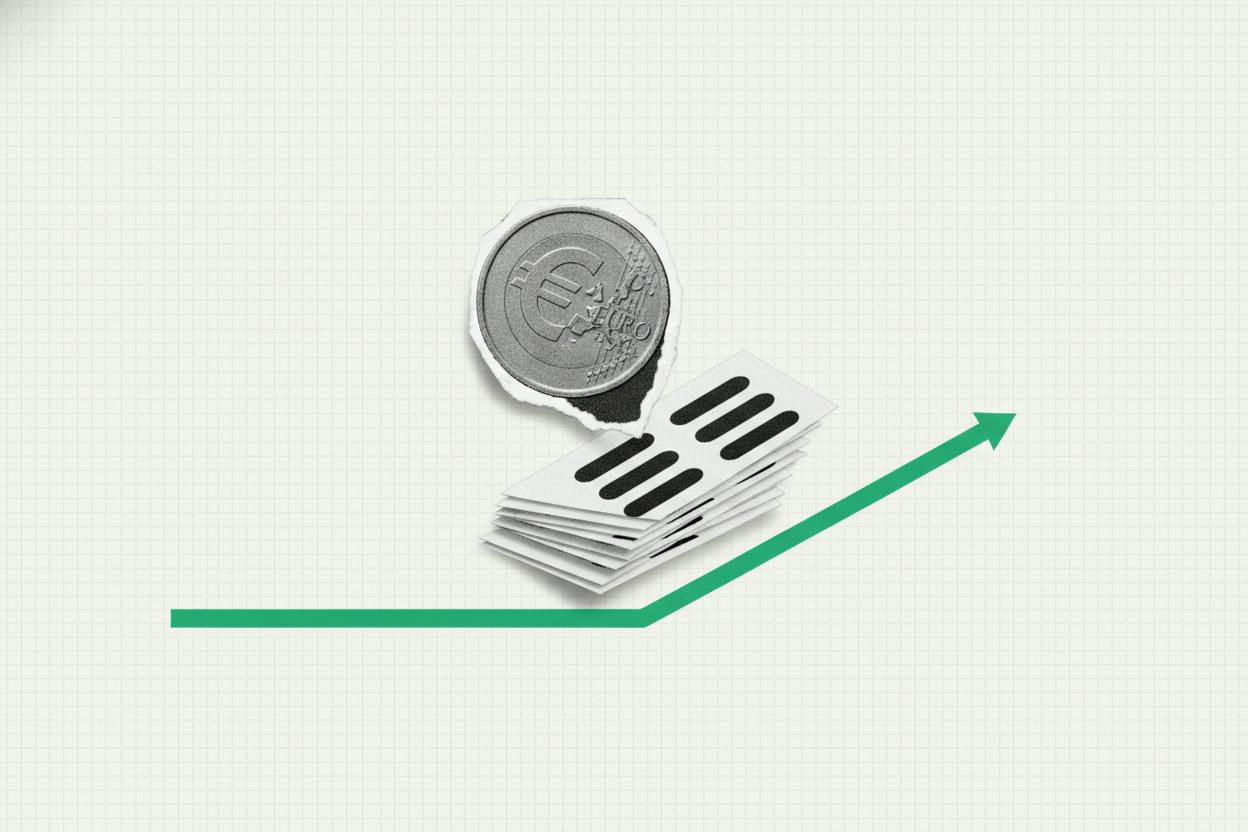 Euro slips to $1.1201 as central banks and Brazil's election rattle markets