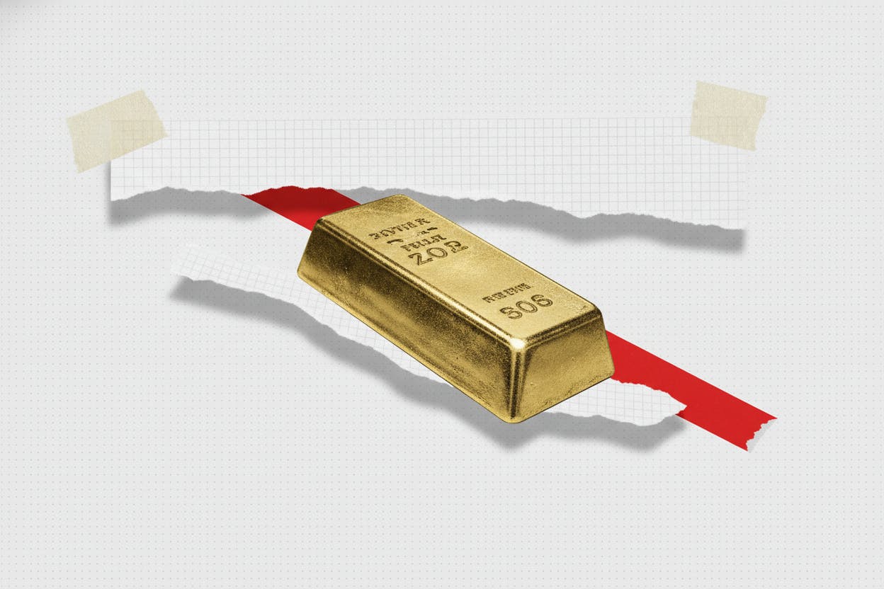 Gold drops 2.4% as dollar and Treasury yields climb, breaking key trend line