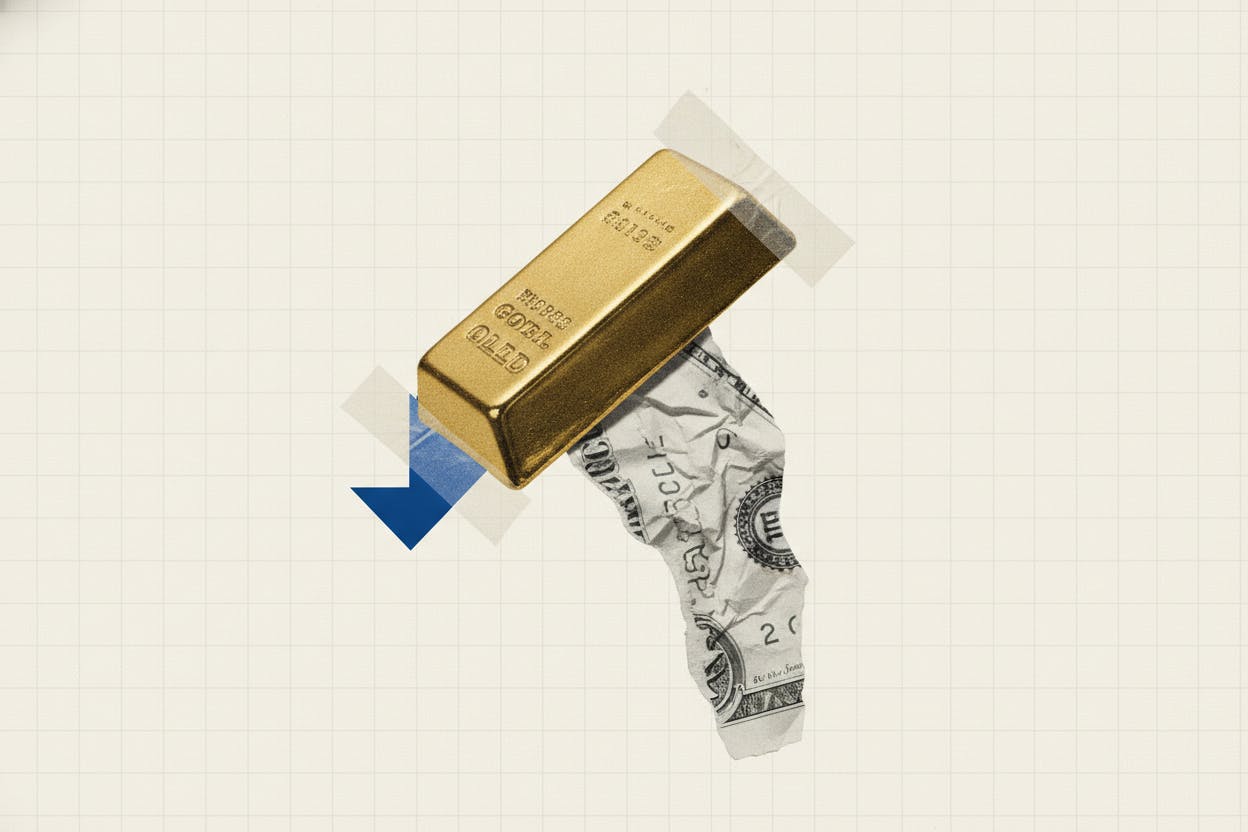 Gold Rises 0.6% as Dollar Dips and Fed Rate Hike Odds Fall