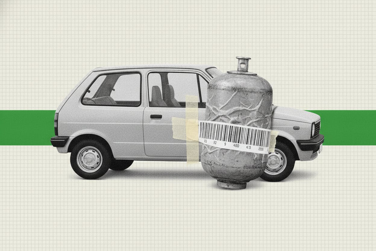 India's Car Sales Surge 28.6% as CNG and Hybrids Hit Record 40.4% Share