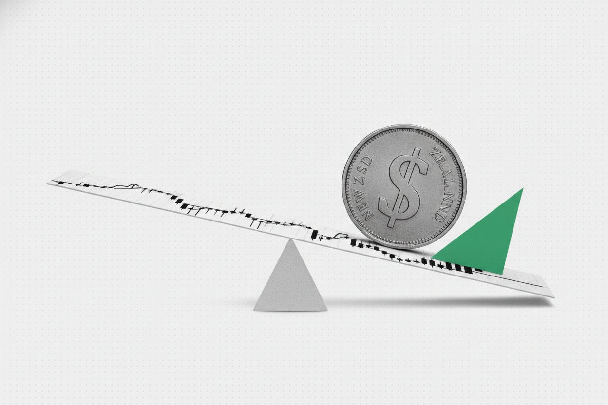 Kiwi Dollar Dips Ahead of RBNZ Rate Decision as Markets Bet on Hike
