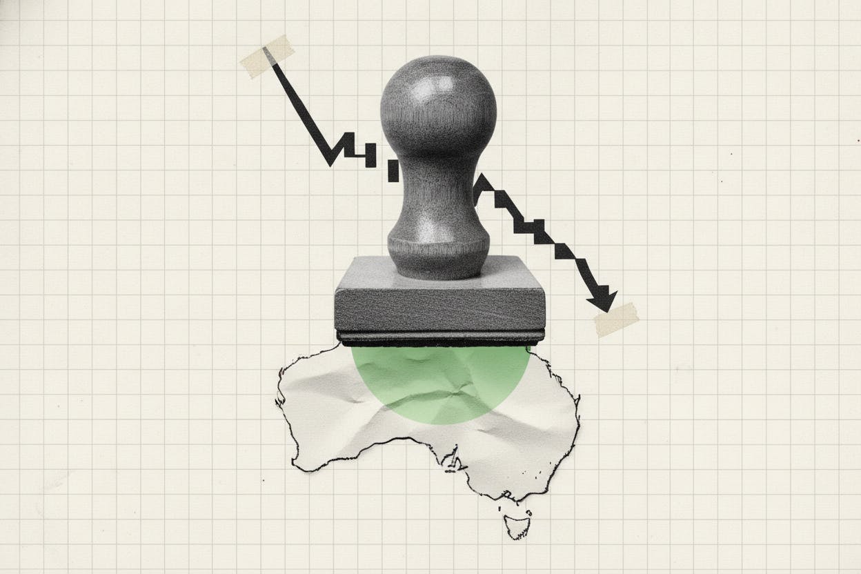 NAB and JB Hi-Fi drag ASX 200 lower despite mining gains