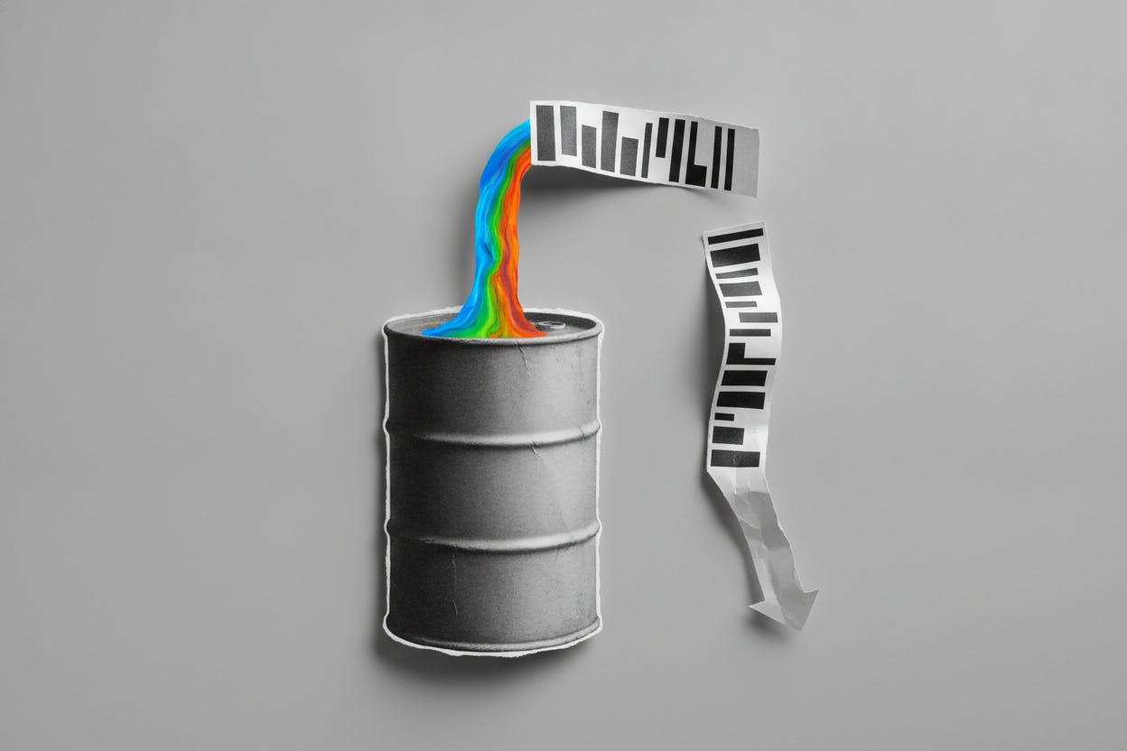 Oil Rises to $69.96, Energy ETFs Split as WTI Gains and Natural Gas Slips