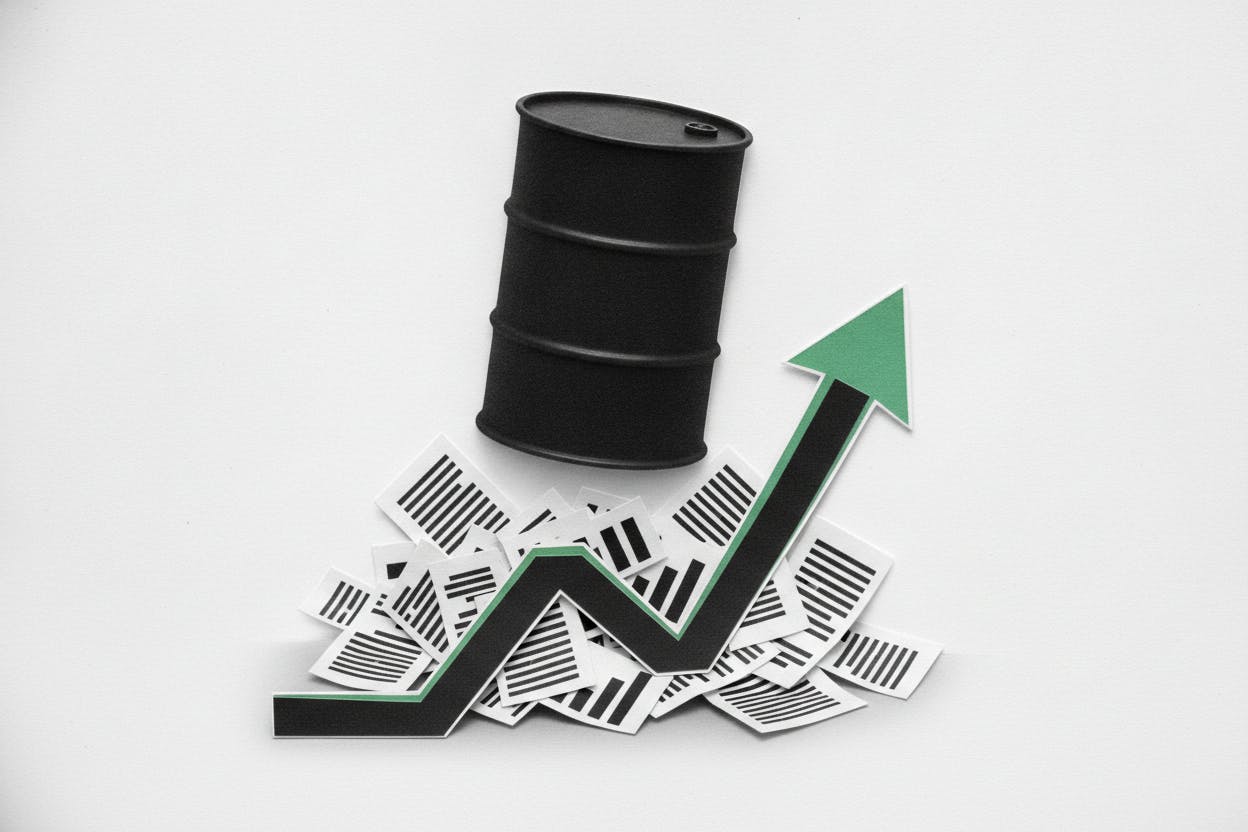 Oil Surges 5%, Energy Stocks Rally as Exxon Flags $3.5-3.9 Billion Profit Boost
