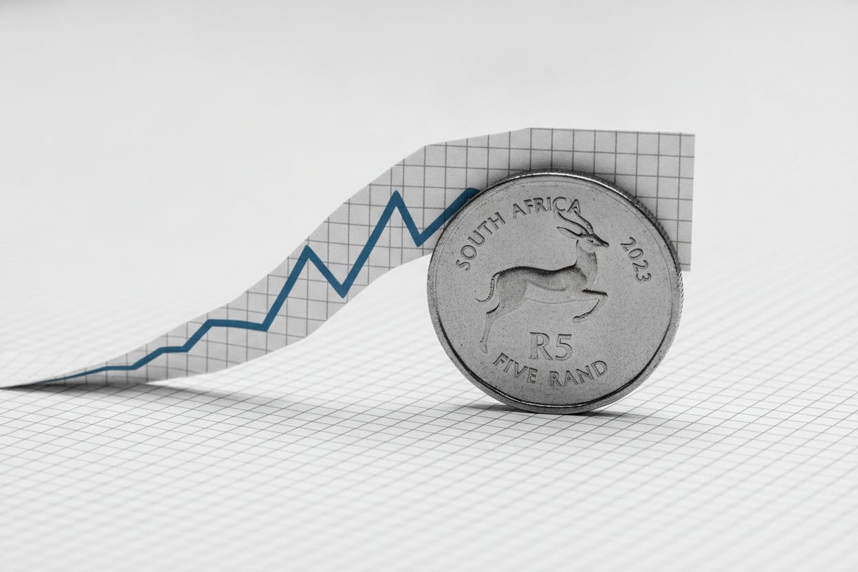 Rand Holds Steady Near 16.39 as Traders Await US Producer Price Data