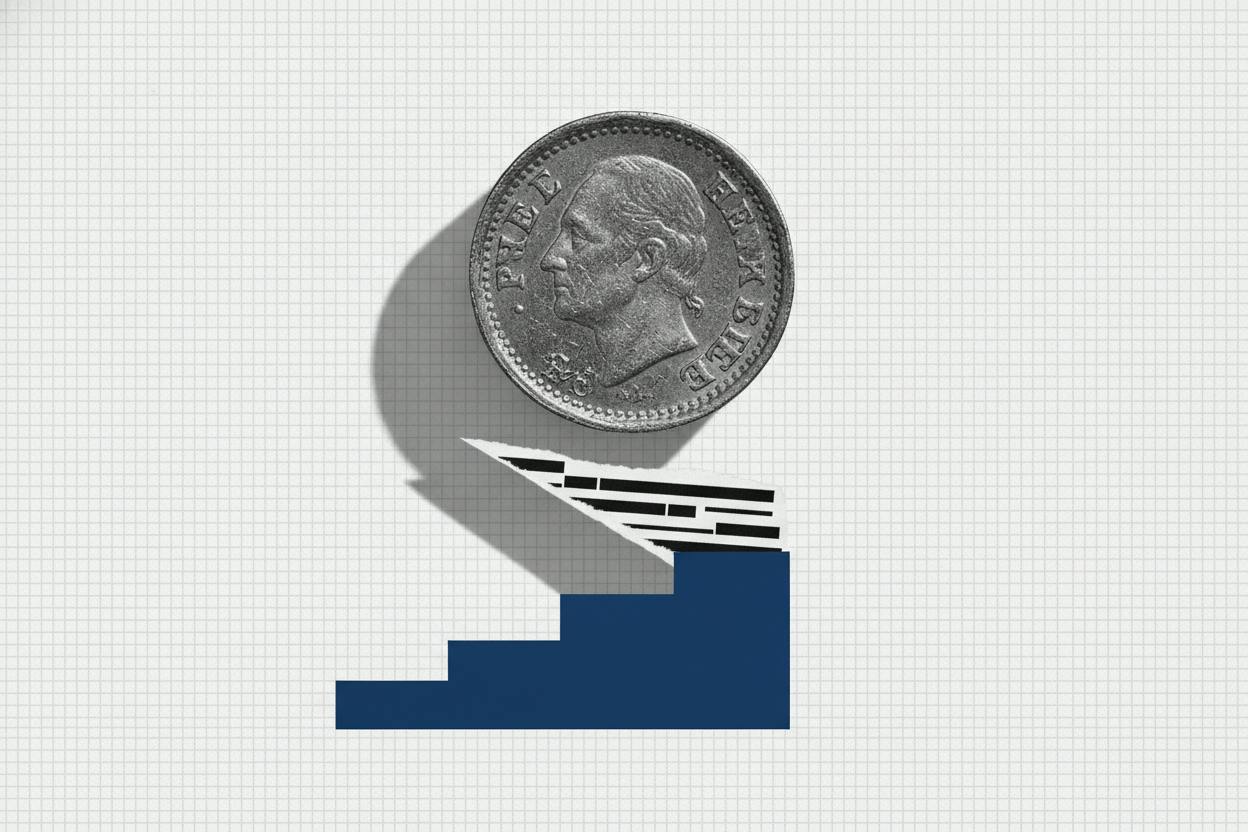 Sterling hits 6-week high as UK growth revision boosts rate hike bets