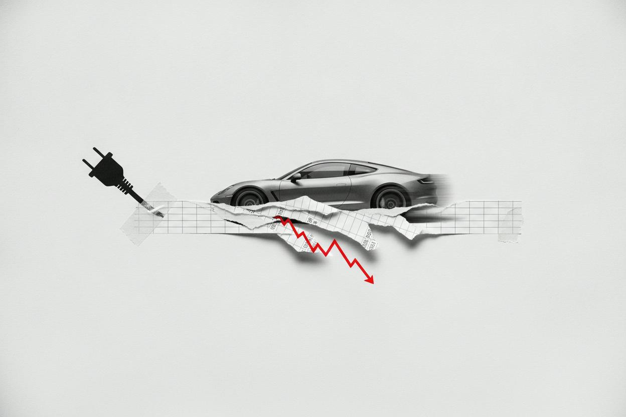 Tesla's Roadster reveal can't mask 2.3% share drop and exec exit